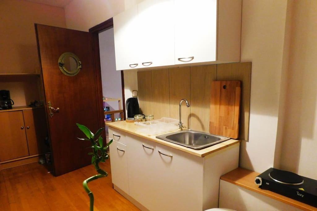 Appartamento Marco Polo'S Mooring Cozy Navy House Anavyssos Esterno foto